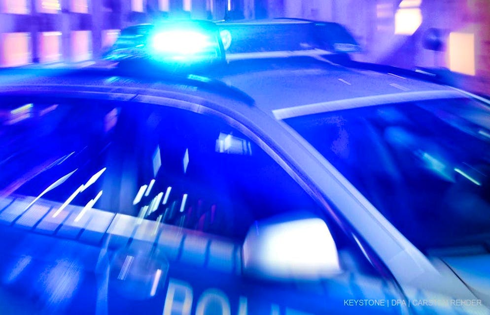 Hundreds of posers are said to have attacked the police.