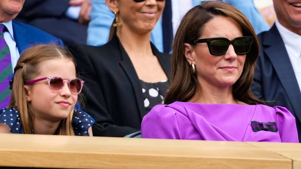 Prinzessi Kate ist mit ihrer Tochter Charlotte zum Wimbledon-Finale der Herren gekommen. Foto: Kirsty Wigglesworth/AP