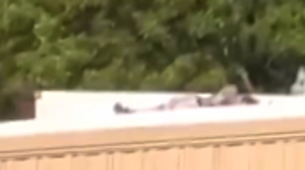 Sicherheitskräfte bemerkten nichts. Wie kam der Trump-Attentäter ungesehen auf das Dach?