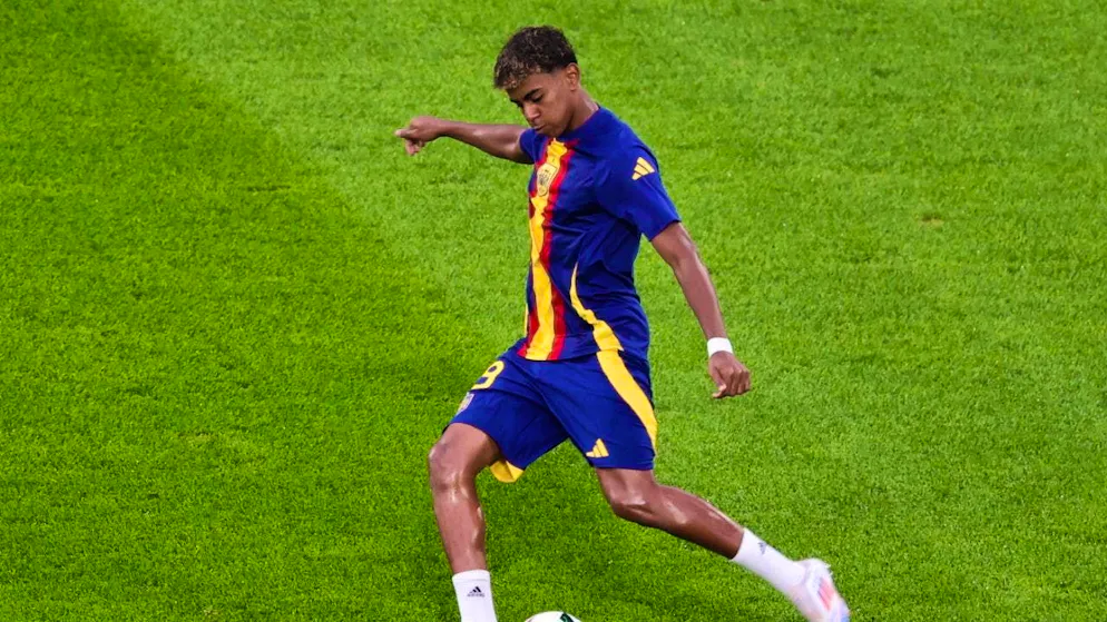 The two European Championship finalists in direct comparison - Gallery. Lamine Yamal is already a great at the age of 17