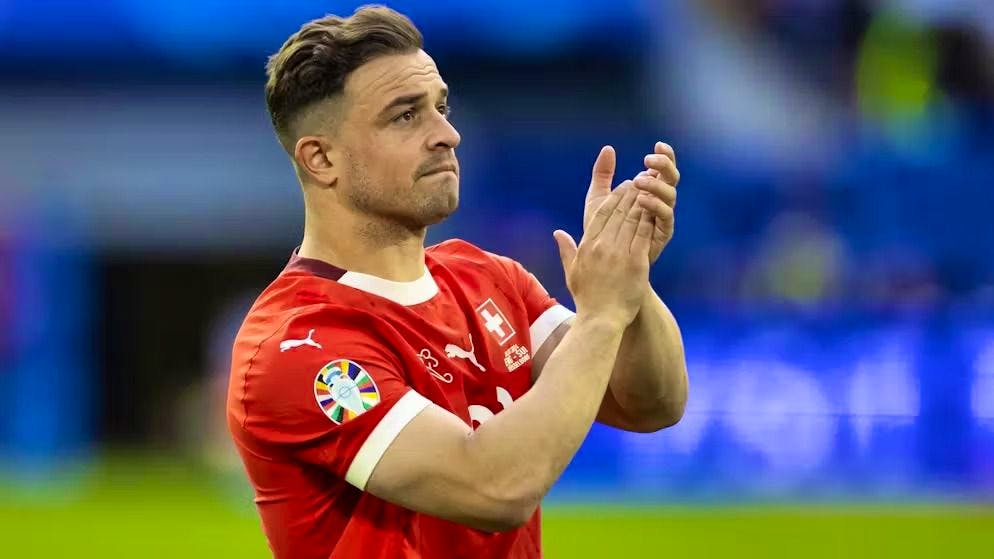 Xherdan Shaqiri annuncia il suo ritiro dalla Nazionale.