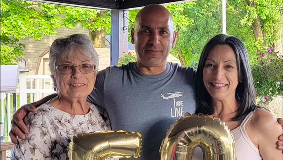 Tödliche Tragödie bei Trump-Kundgebung. Feuerwehrchef schützt seine Familie und wird erschossen