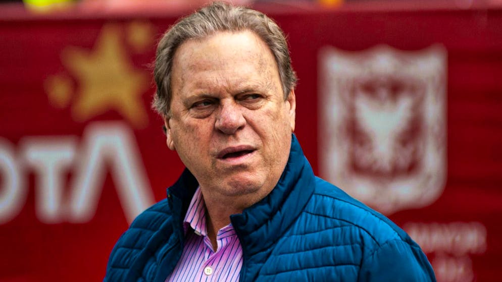 The head of the Colombian Football Association, Ramón Jesurún, has apparently been arrested.