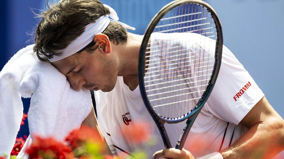 Startniederlage nach Regenunterbrechung für Marc-Andrea Hüsler in Gstaad.