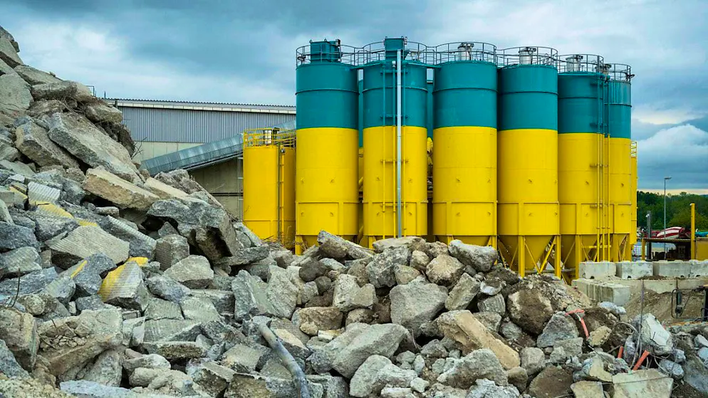 Cement recycling could significantly reduce CO2 emissions in production, as shown by a study in which Empa and EPF Lausanne were involved. (archive picture)