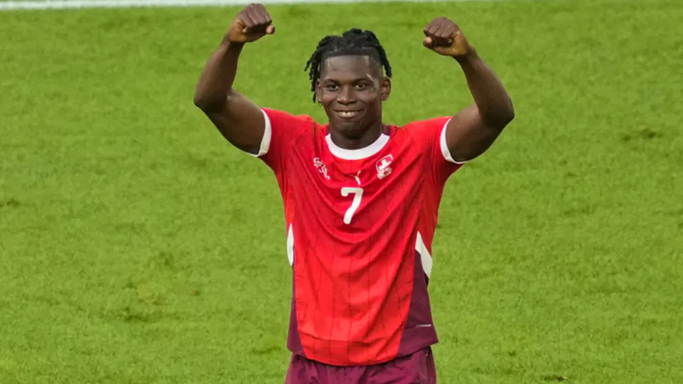 Nur so viel ist klar: Breel Embolo wird auch künftig für die Schweizer Nati spielen.