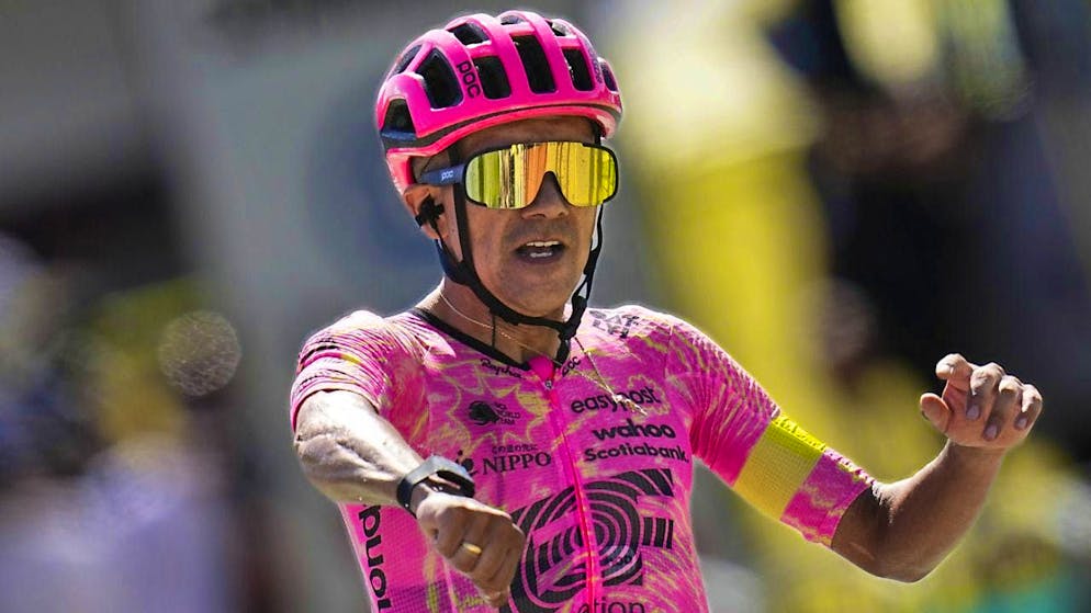 Ecuadorian Olympic champion Richard Carapaz wins a stage of the Tour de France for the first time
