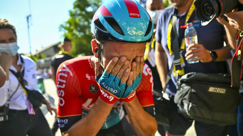 Tour de France. Stage win for Campenaerts - no shifts at the front
