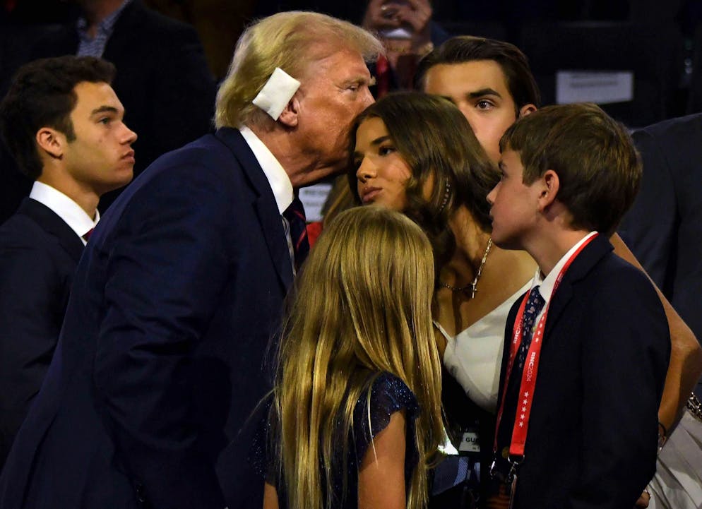 Donald Trump et Kai Trump après le discours de cette dernière.