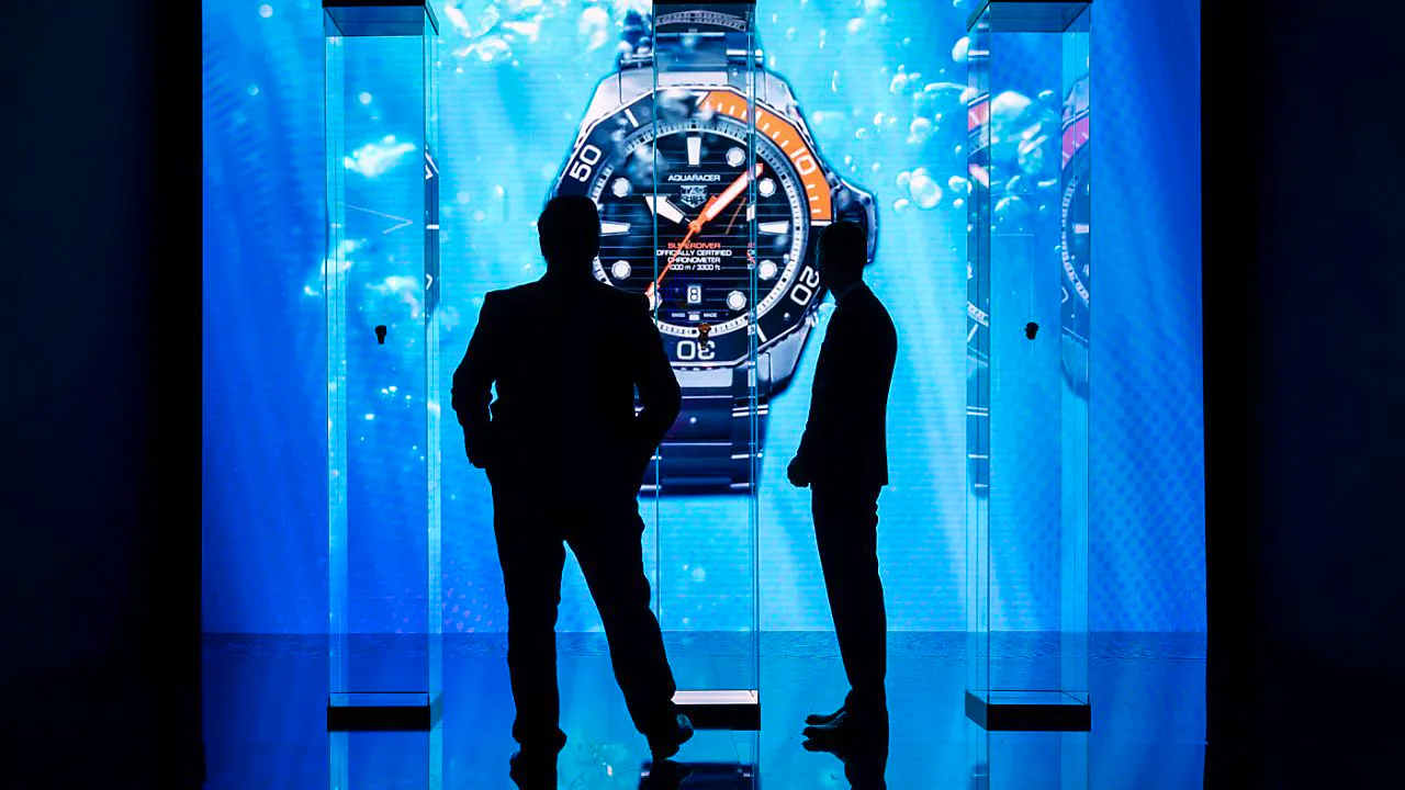 Retail trade. Watch manufacturers export significantly less to China