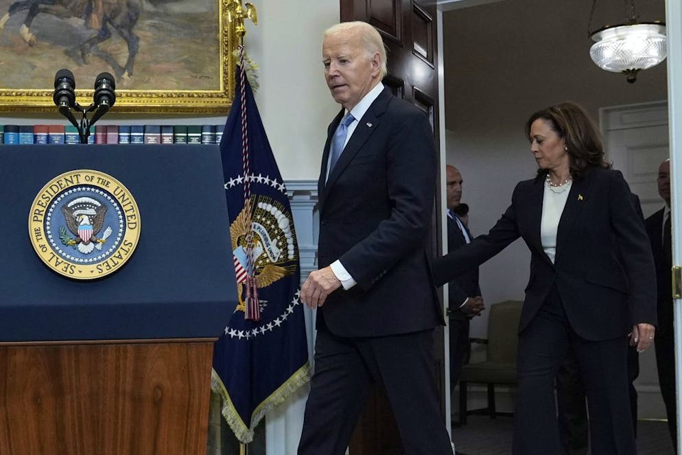 Kamala Harris (R): How long will she stay in Joe Biden's shadow?