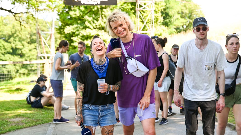 On foot to the Gurtenfestival. Dabu Bucher: 