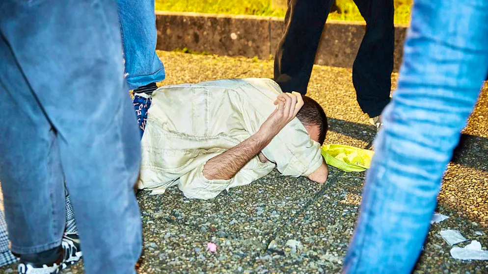 A man was seriously injured by a stranger in Wil SG. (Symbolic image / Staged scene)