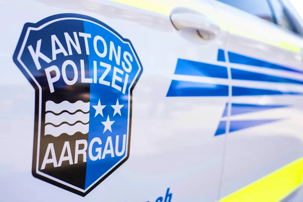 The Aargau cantonal police are currently investigating an attack in Bremgarten.