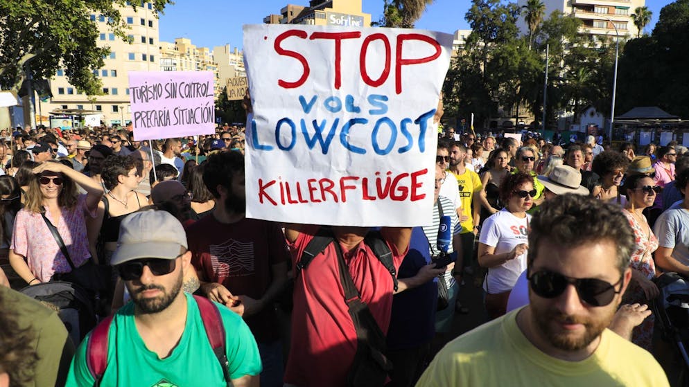 Mass tourism on Mallorca. 