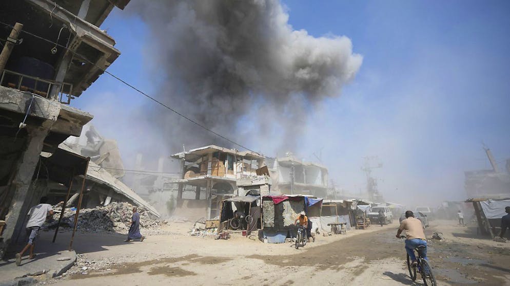 I bombardamenti israeliani a Khan Younis avrebbero causato almeno 70 morti.