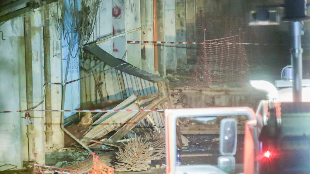Several injured in critical condition. Balcony in Naples collapses - two dead