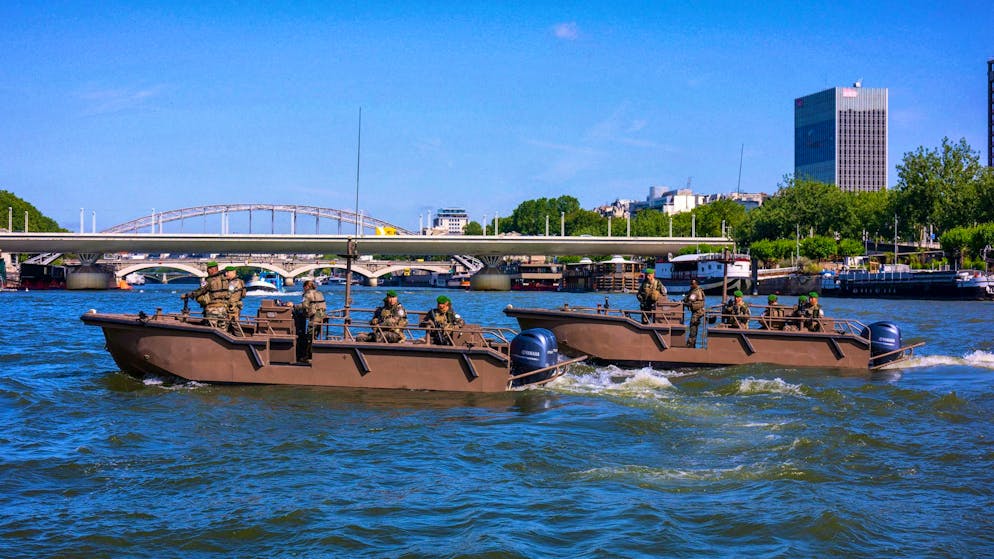 Security is also provided on the Seine.