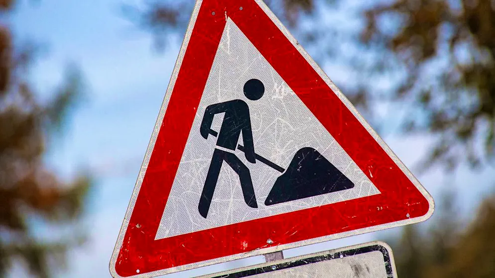 In Cham, Hünenbergerstrasse will temporarily only have one lane of traffic. (symbolic image)