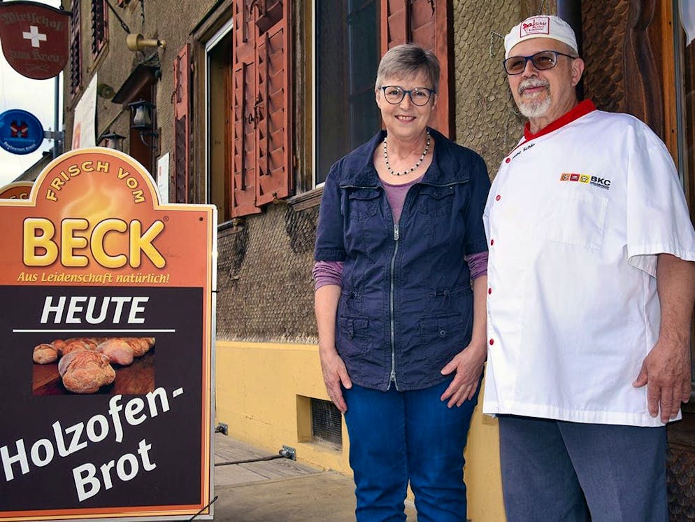 Ursula and Heinz Schär close their bakery.
