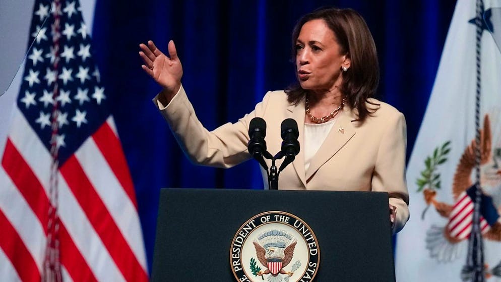 US-Vizepräsidentin und demokratische Präsidentschaftsbewerberin Kamala Harris spricht während des Grand Boule der Zeta Phi Beta Sorority, Inc. Foto: Darron Cummings/AP