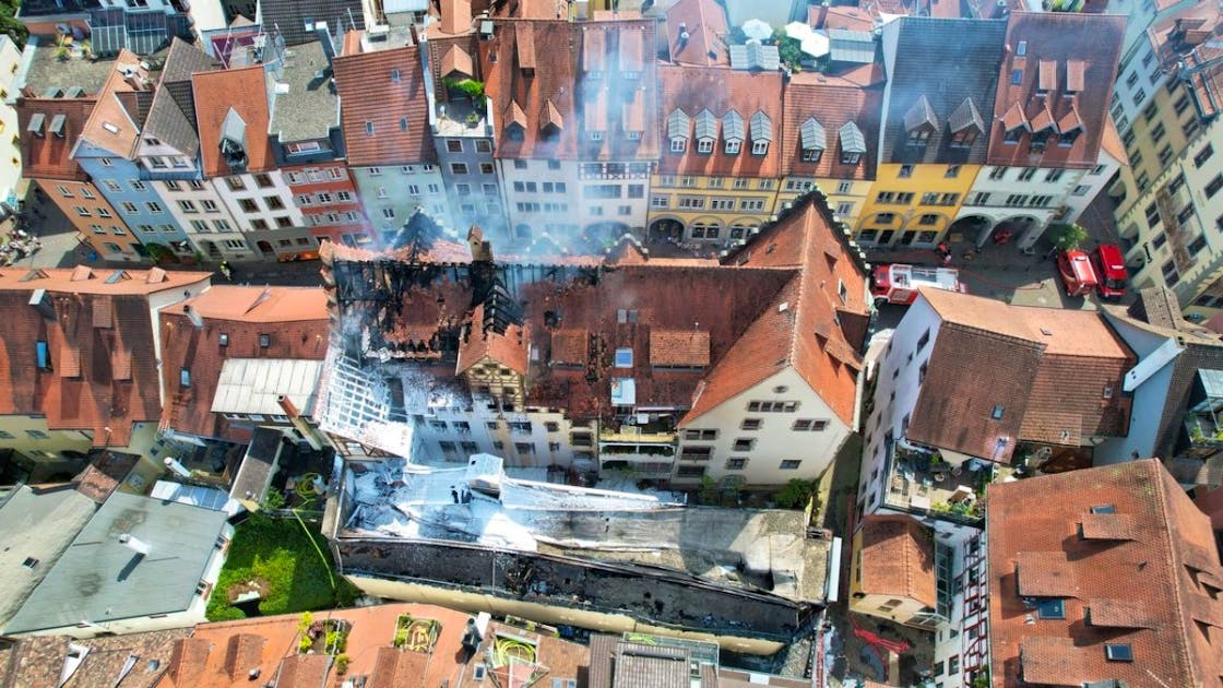 Brand: Glutnester halten Konstanzer Feuerwehr weiter auf Trab | blue News