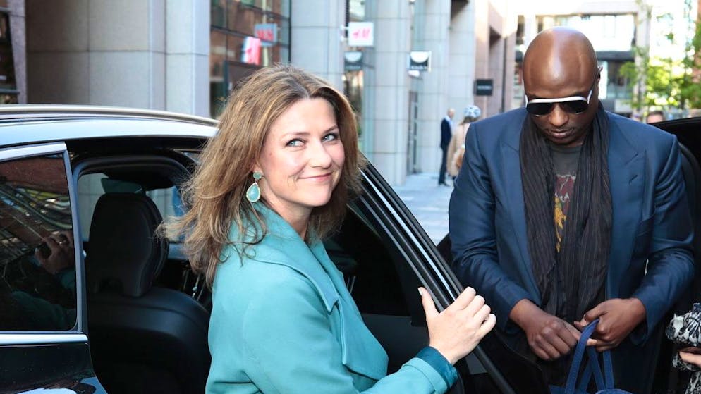 Reale nei guai. La principessa norvegese Märtha Louise è indagata, ecco perché