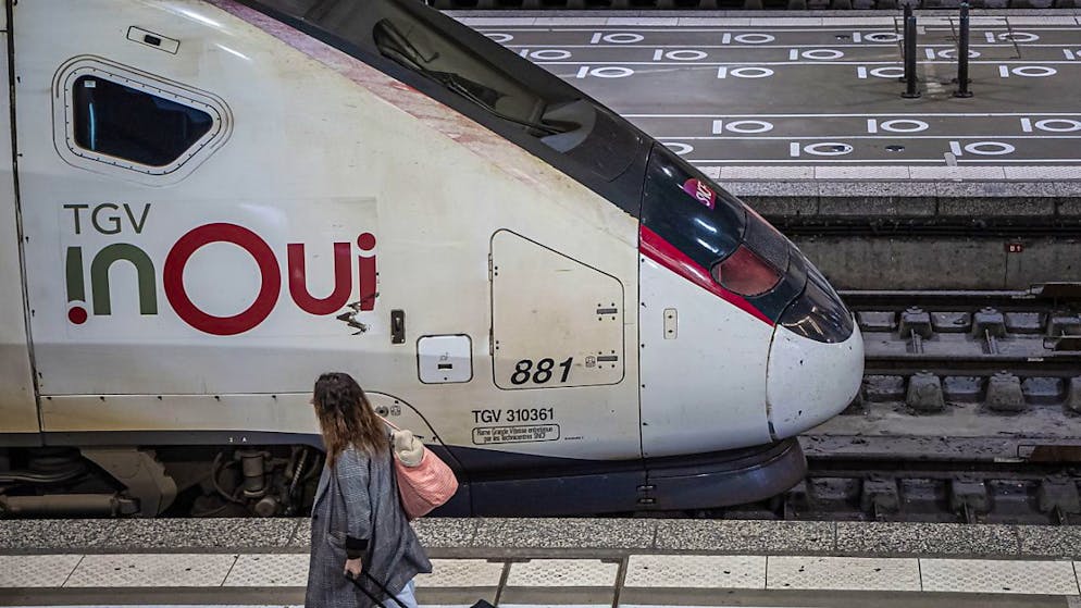 In Frankreich waren am Freitag mehrere TGV-Linien von Brandanschlägen getroffen worden. Auch am Samstag kam es noch zu Verspätungen und Ausfällen von Zügen. (Archivbild)