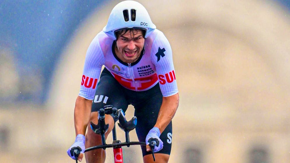 Stefan Bissegger finishes 6th in Paris.