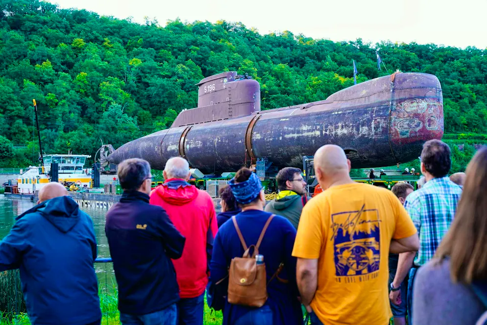 Submarine on shore leave - U17 finds berth in museum - Gallery. Project manager Einkörn: "Like a beautiful concert by a large orchestra."