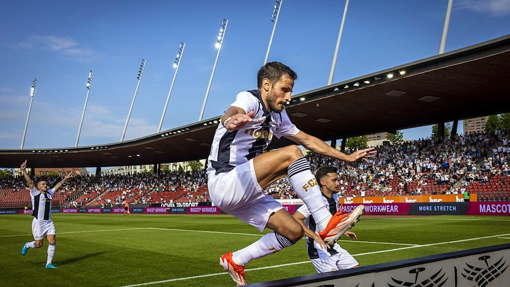 Antonio Marchesano gelingt zunächst der Penaltytreffer und dann der heikle Sprung über die Bande