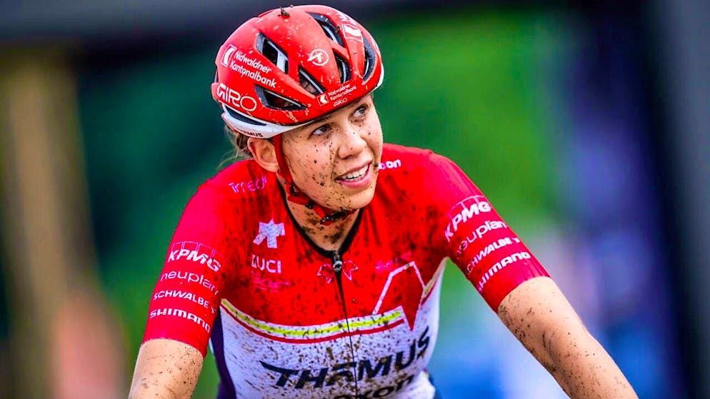 Danger of falling on slippery surfaces - Gallery. Alessandra Keller believes that the field will split up in the women's race.