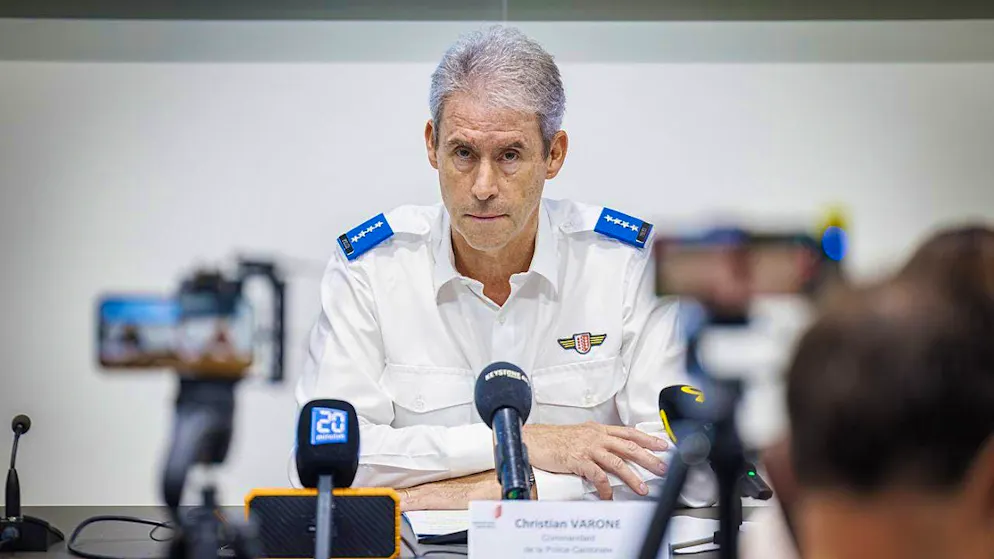 Three 55-year-olds dead after shooting in Vétroz: Valais police commander Christian Varone in front of the media in Sion.