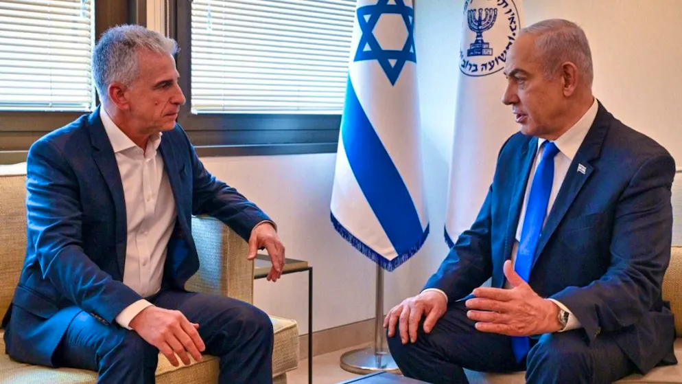 HANDOUT - Israeli Prime Minister Benjamin Netanyahu (r) and Mossad Director David Barnea (l). Photo: Koby Gideon/GPO/dpa
