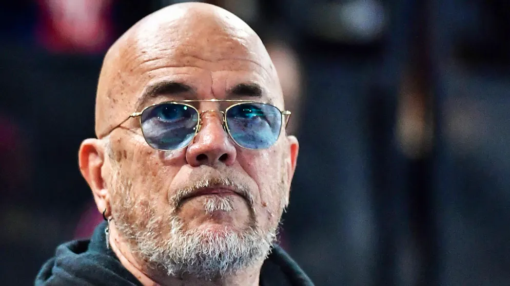 «C’est une malédiction». Pascal Obispo rattrapé par des ennuis de santé