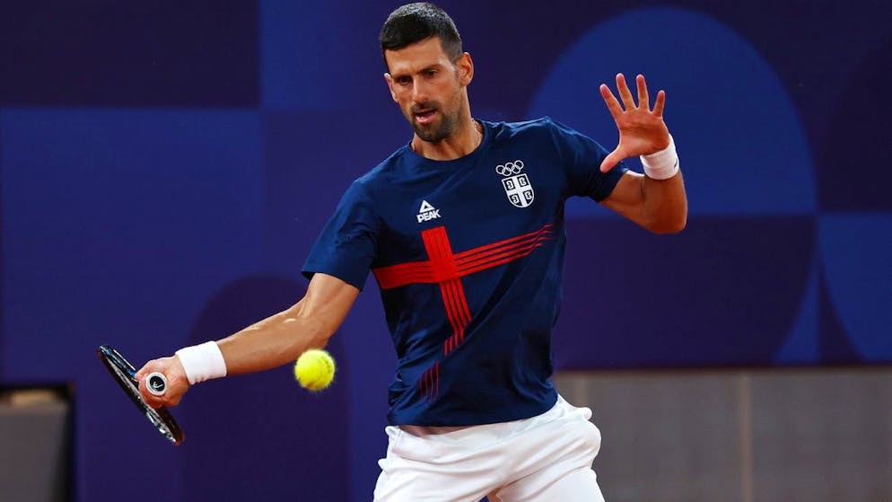 Novak Djokovic in occasione del primo match olimpico vinto contro l'australiano Matthew Ebden.