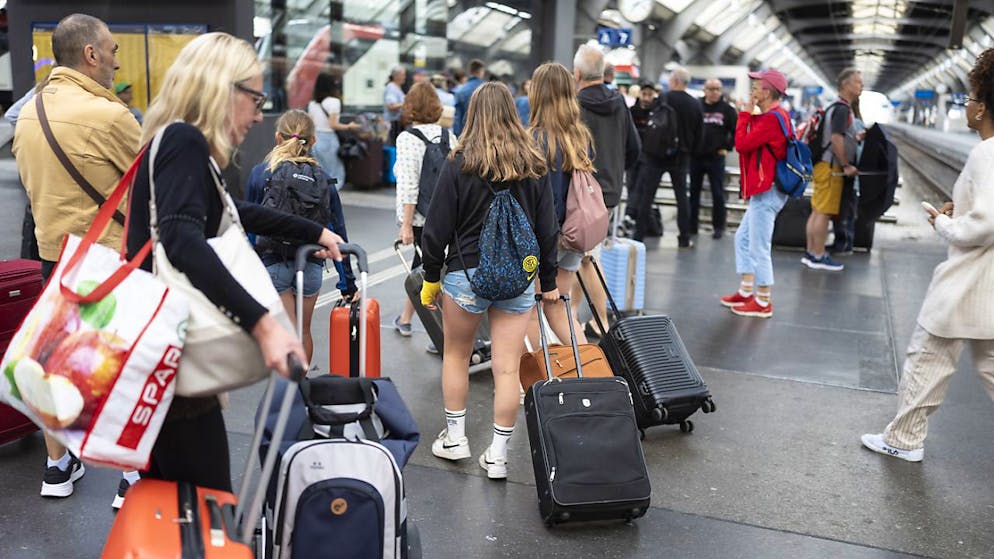 Die Bahnen eilen bei den Passagieren von Rekord zu Rekord: Hauptbahnhof Zürich zu Ferienbeginn am 13. Juli. (Archivbild)