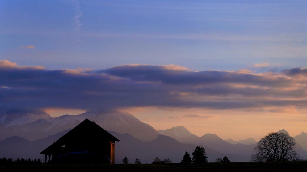 Fels stürzt auf Wanderer – tot geborgen - Gallery. Zu dem Unglück kam es im Fellhorngebiet. (Symbolfoto)