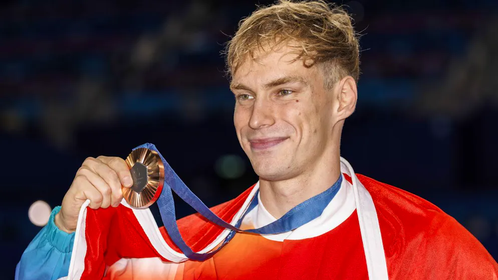 Paris 2024 - Natation. Mityukov se pare de bronze pour sa première médaille olympique