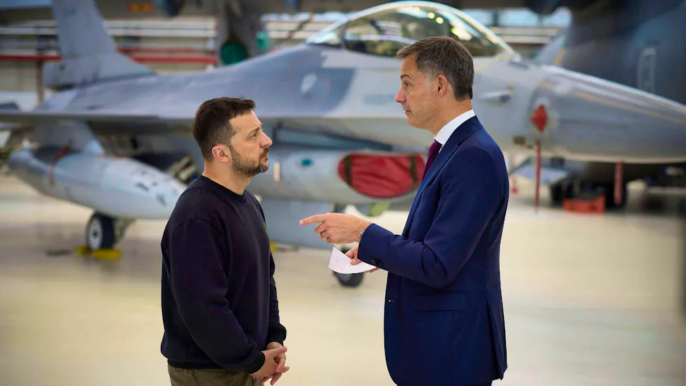 Belgium's Prime Minister Alexander De Croo in conversation with Ukrainian President Volodymyr Selenskyj in Steenokkerzeel on May 28.