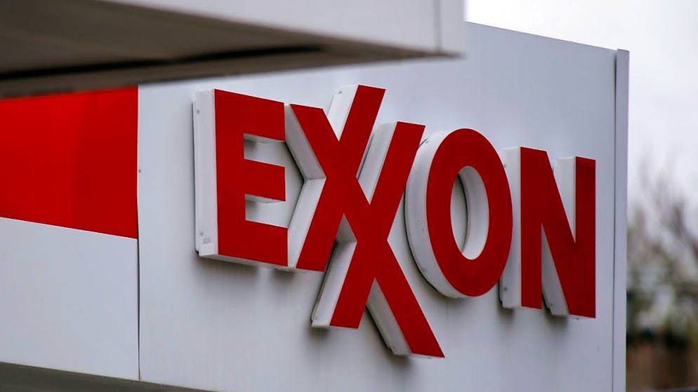 La production nette a bondi de 15% par rapport au premier trimestre, soit l'équivalent de 574.000 barils supplémentaires par jour, a souligné le groupe, qui a ainsi atteint un niveau de production jamais réalisé depuis la fusion d'Exxon et de Mobil en novembre 1999. (AP Photo/Gene J. Puskar)