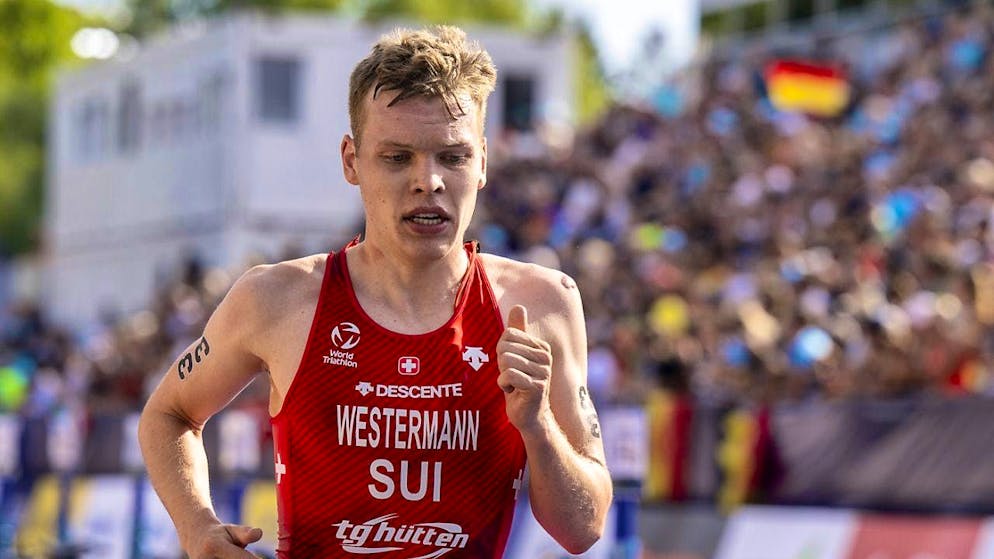 Simon Westermann takes the place of Adrien Briffod, who is ill