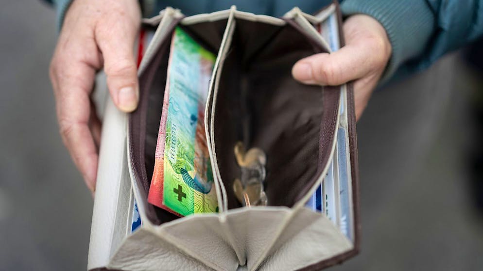 L'organisation "Employés Suisse" réclame des hausses notamment pour les classes de salaires moyennes, afin que "les collaborateurs se sentent valorisés et restent motivés pour fournir leur meilleure prestation" (image symbolique).