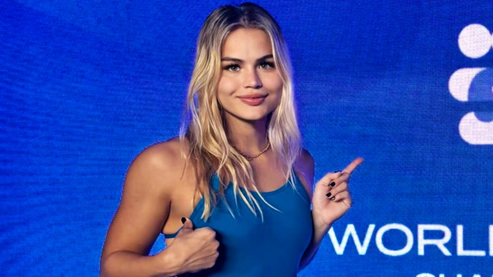 «Unangemessene Atmosphäre». Wurde diese Schwimmerin aus dem olympischen Dorf geworfen?