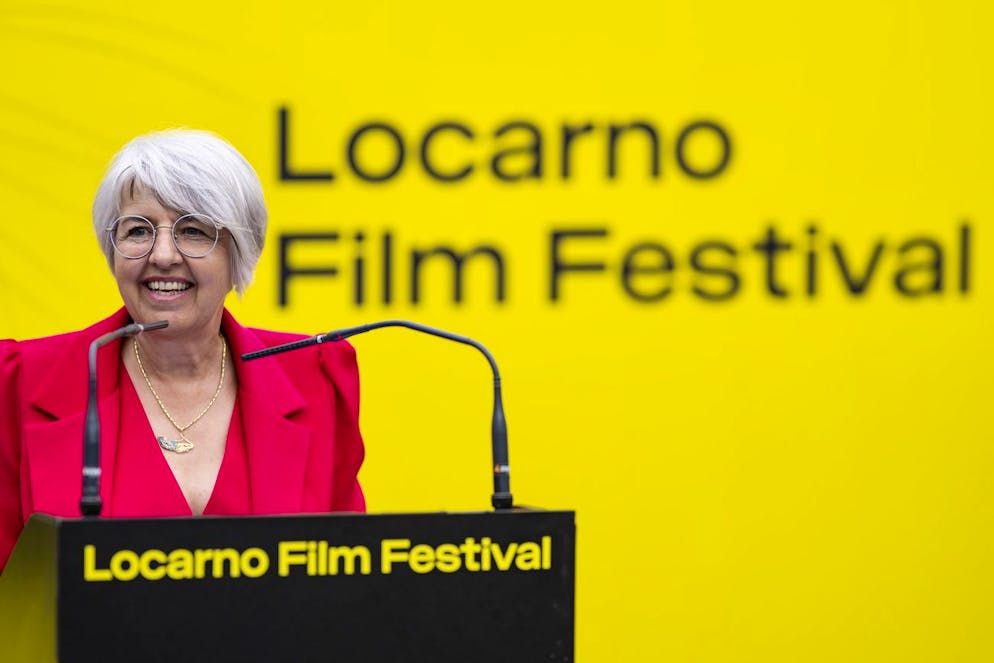 La consigliera federale Elisabeth Baume-Schneider parla durante l'apertura ufficiale del 77° Festival Internazionale del Film di Locarno, mercoledì 7 agosto 2024.