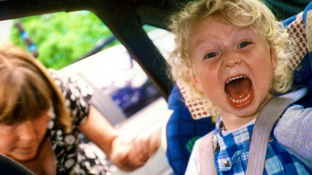 Passengers in the back seats of cars have only been required to wear seat belts for 30 years. (symbolic image)