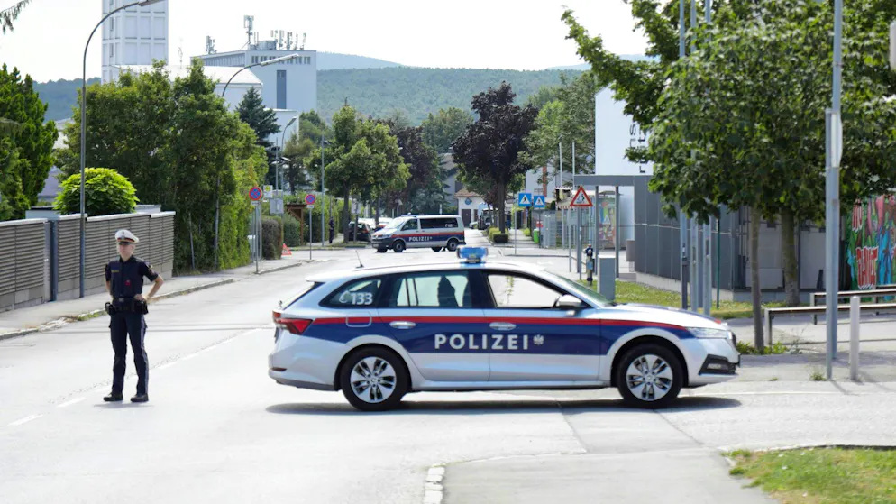 Anschläge bei Swift-Konzert in Wien geplant: zwei Festnahmen - Gallery. Bei einem stundenlangen Grosseinsatz stellte die Polizei chemische Substanzen sicher.