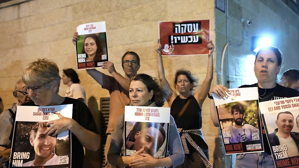 Da mesi i parenti degli ostaggi fanno pressione sul governo di Israele affinché i loro cari vengano liberati.