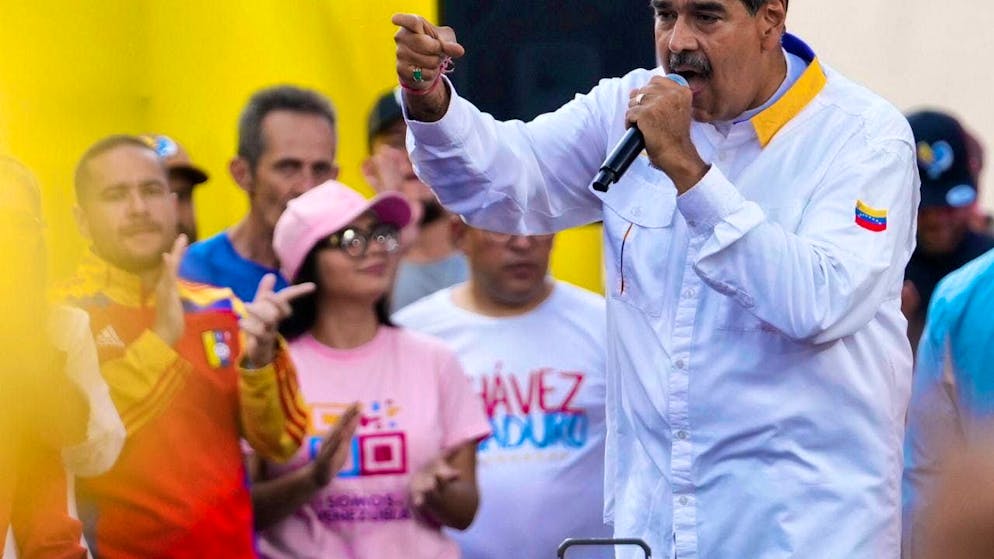 ARCHIVE - Nicolás Maduro speaks to supporters during a rally in Caracas. Photo: Matias Delacroix/AP/dpa