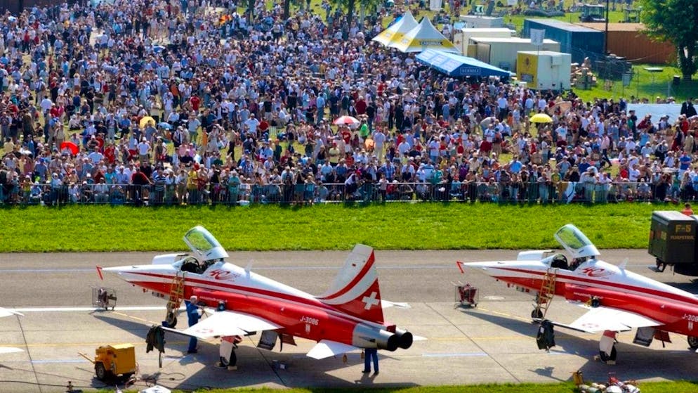 Patrouille Suisse was founded 60 years ago - Gallery. The Patrouille Suisse at an air show in Payerne VD in 2004 (archive image)